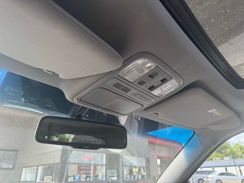 Used 2011 Honda Pilot EX-L image 19