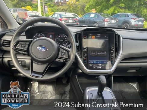 Used 2024 Subaru Crosstrek 2.0i Premium AWD/4WD image 12