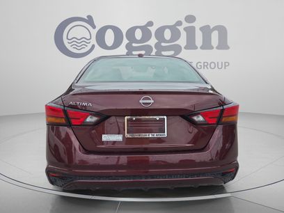 Used 2025 Nissan Altima 2.5 SV