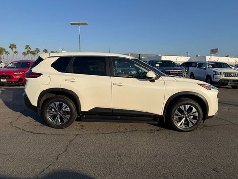 Certified 2023 Nissan Rogue SV image 7