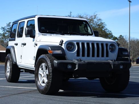 Used 2018 Jeep Wrangler Unlimited Sport S AWD/4WD image 7