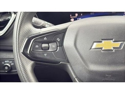Used 2024 Chevrolet TrailBlazer LT FWD image 21