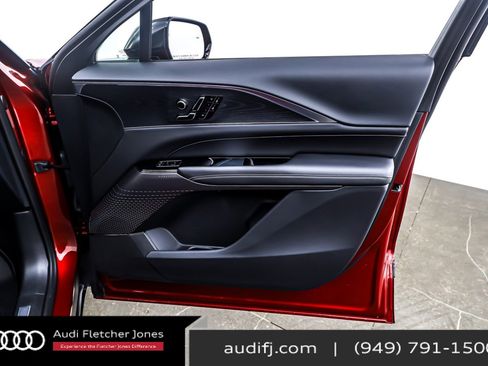 Used 2025 Cadillac Lyriq Sport image 22