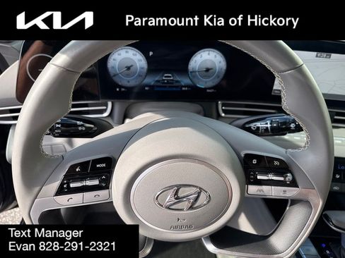 Used 2023 Hyundai Elantra SEL w/ Convenience Package FWD image 28
