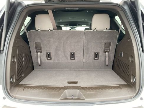 Used 2024 Chevrolet Tahoe LT RWD image 27