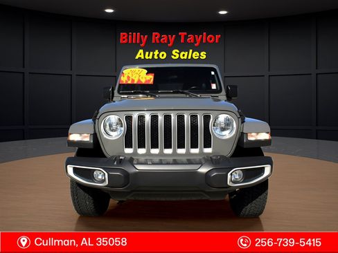 Used 2021 Jeep Wrangler Unlimited Sahara image 3
