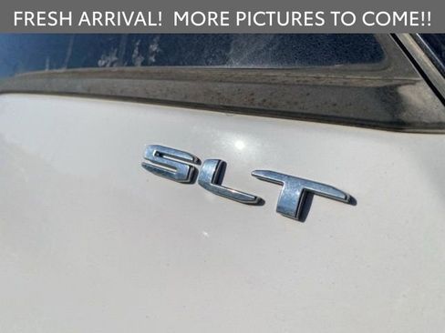 Used 2022 GMC Terrain SLT w/ Tech Package image 7