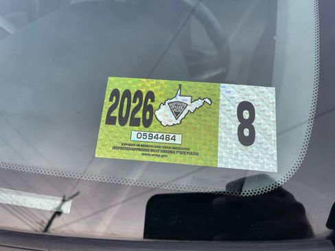 Used 2005 Toyota RAV4 2WD image 2