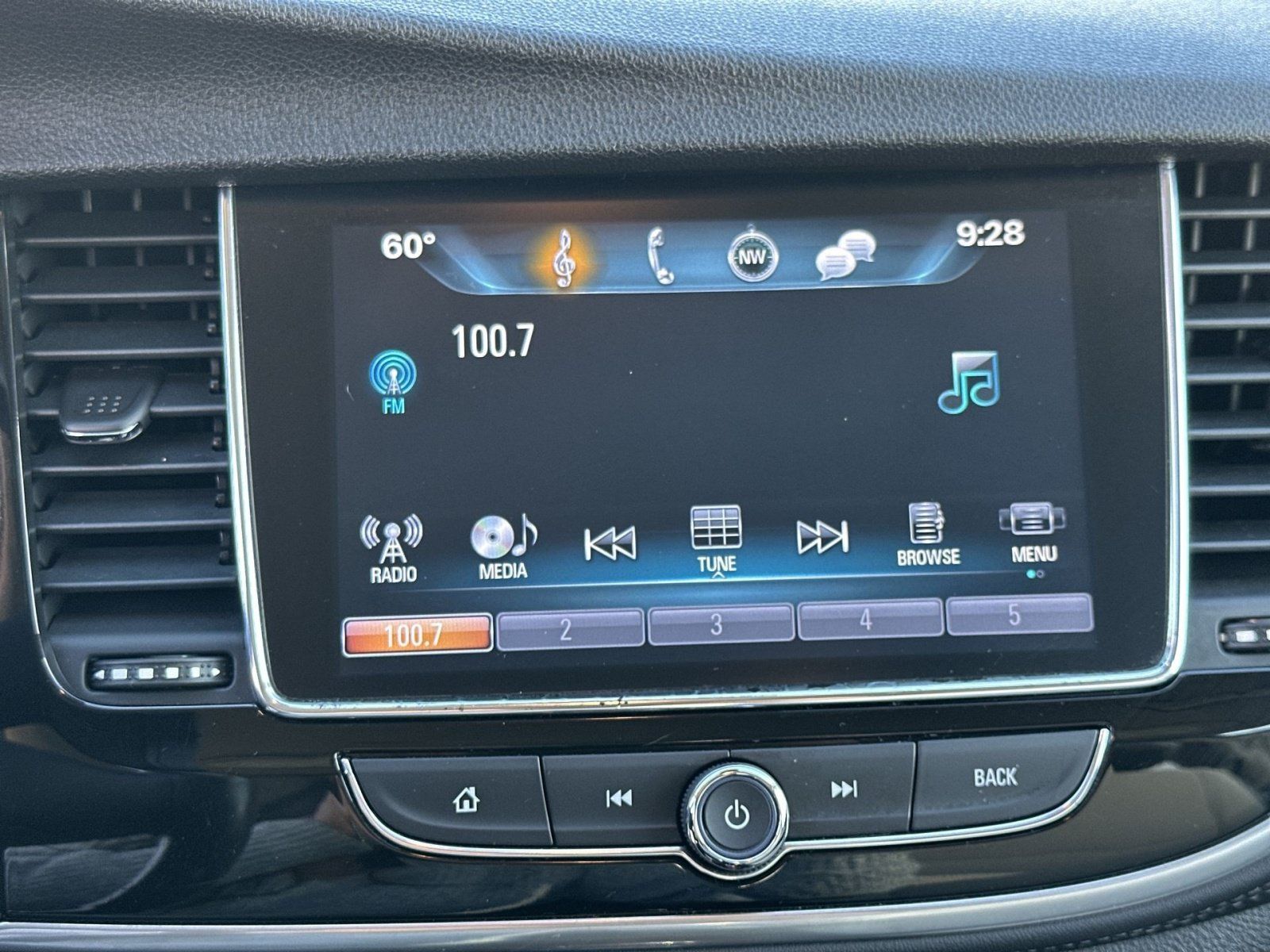 Used 2020 Buick Encore Preferred w/ Safety Package FWD image 21