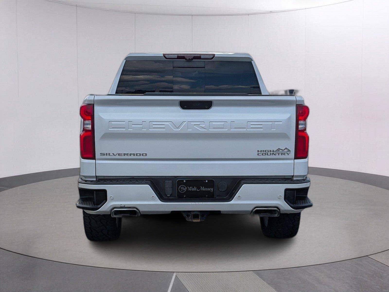 Used 2020 Chevrolet Silverado 1500 High Country w/ Technology Package AWD/4WD image 4
