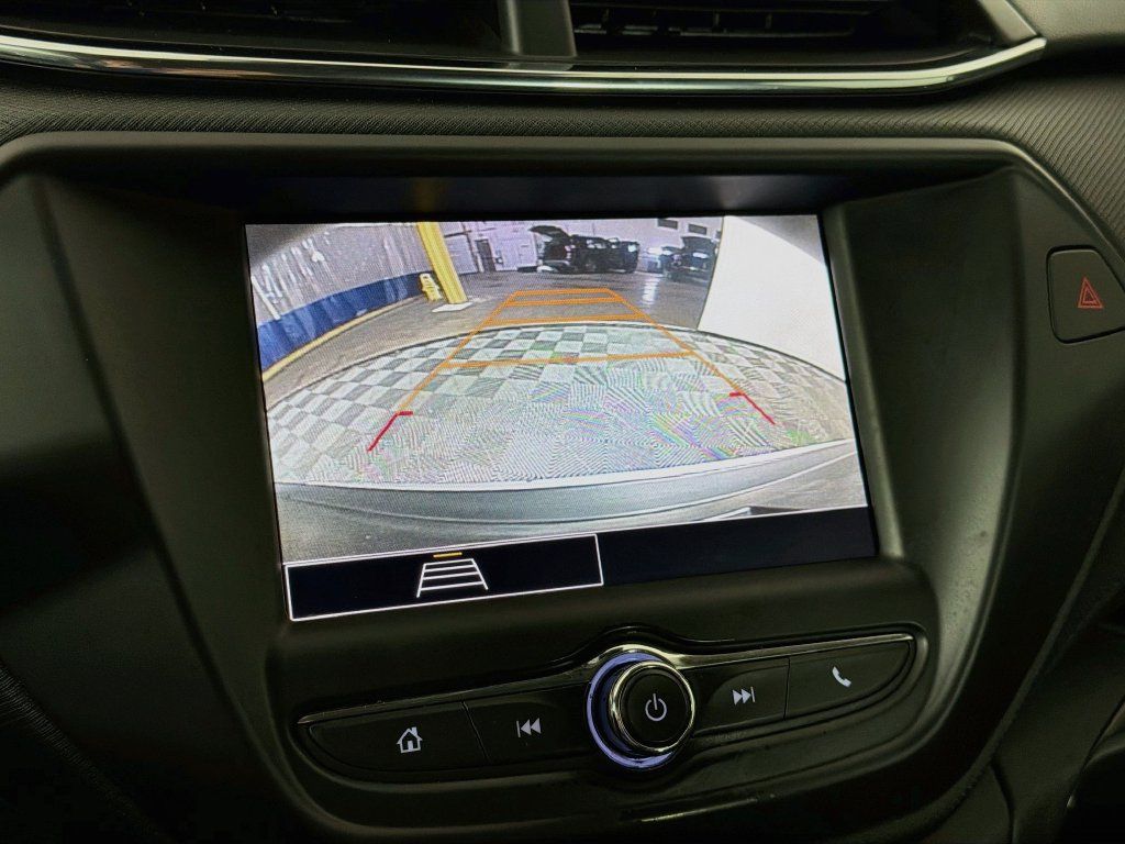 Used 2021 Chevrolet TrailBlazer LT FWD image 13