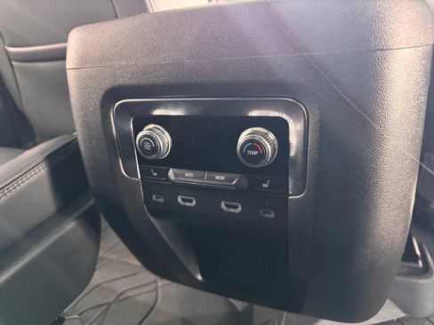 Used 2023 GMC Yukon Denali w/ Denali Reserve Package AWD/4WD image 19