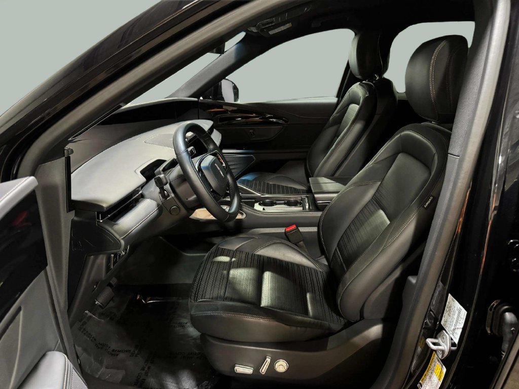 Certified 2024 Lincoln Nautilus Reserve w/ Jet Appearance Package (87T) AWD/4WD image 5
