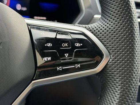 Certified 2022 Volkswagen Tiguan SE R-Line AWD/4WD image 24