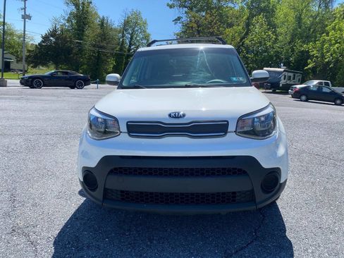 Used 2017 Kia Soul image 3