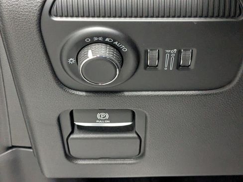 New 2026 Jeep Grand Wagoneer L Summit AWD/4WD image 21