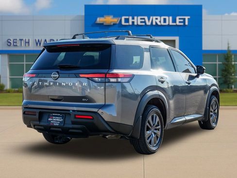 Used 2022 Nissan Pathfinder SV FWD image 7