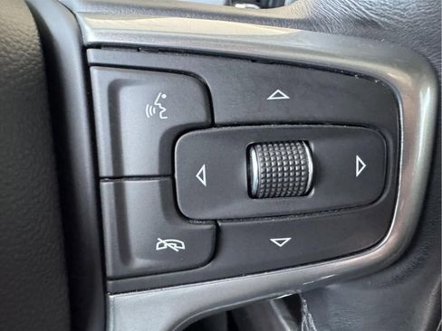 Used 2022 Chevrolet Silverado 1500 LTZ w/ LTZ Convenience Package II AWD/4WD image 16