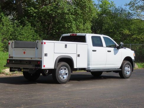 New 2024 RAM 2500 Tradesman w/ Chrome Appearance Group image 3