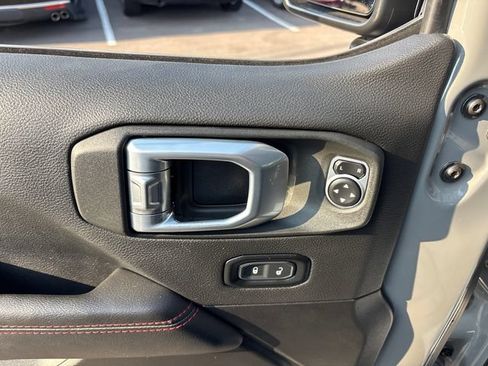 Used 2021 Jeep Wrangler Unlimited Rubicon w/ Dual Top Group AWD/4WD image 14