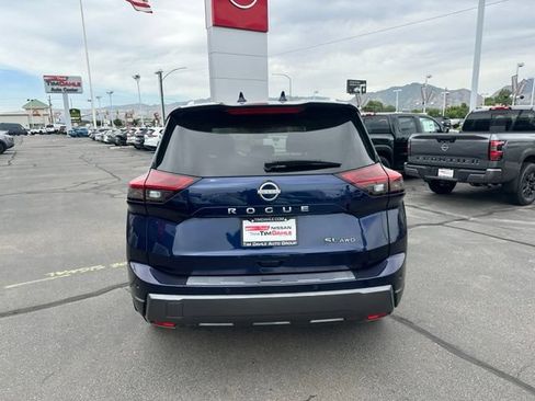 Used 2025 Nissan Rogue SL w/ Tech Package AWD/4WD image 10