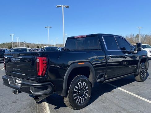 Used 2024 GMC Sierra 2500 Denali Ultimate image 8