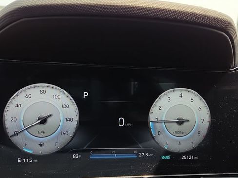 Certified 2023 Hyundai Elantra Limited FWD image 9