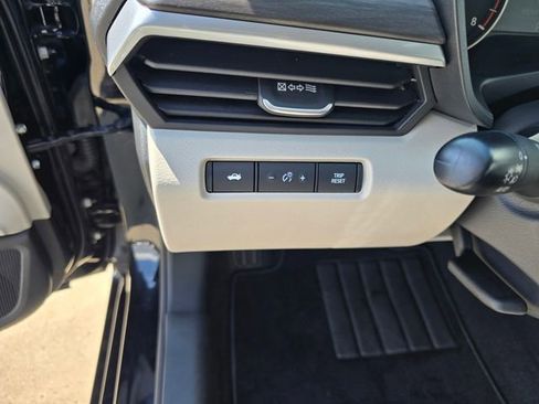 Used 2025 Nissan Altima 2.5 SV image 26