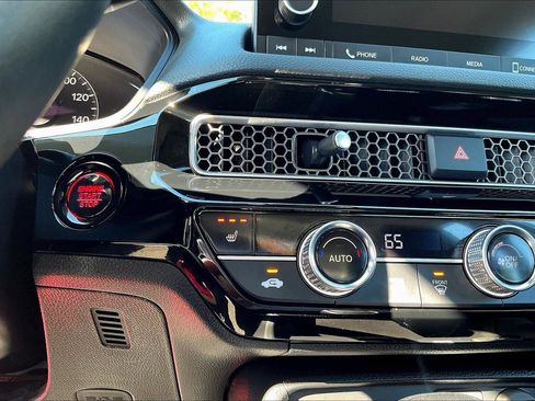 Used 2024 Honda Civic EX image 24