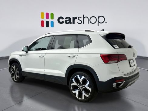 Used 2022 Volkswagen Taos SEL image 3