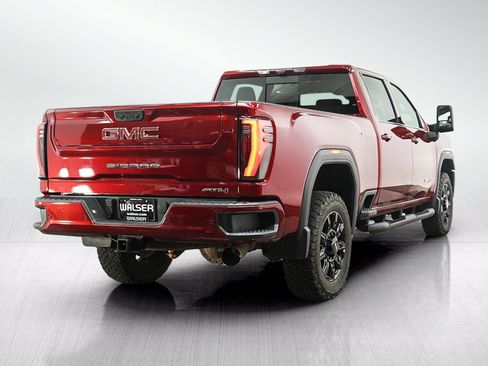 Used 2024 GMC Sierra 2500 AT4 w/ Technology Package AWD/4WD image 5