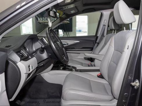 Used 2017 Honda Pilot EX-L image 6