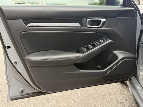 Used 2025 Honda Civic Sport Touring image 5