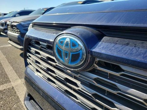 Used 2020 Toyota RAV4 XSE w/ XSE Grade Weather Package AWD/4WD image 11