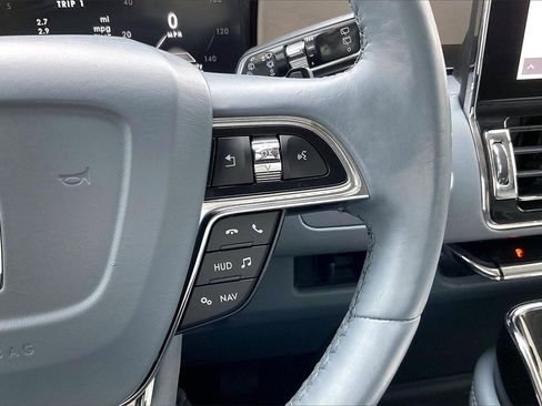 Used 2020 Lincoln Navigator L Black Label w/ Cargo Convenience Package image 19