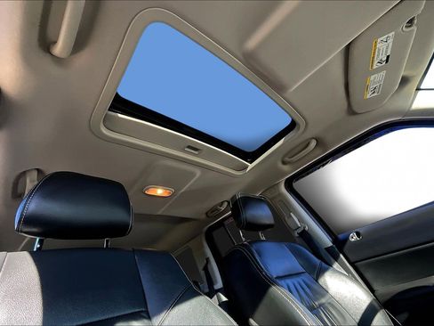 Used 2017 Jeep Patriot High Altitude image 17