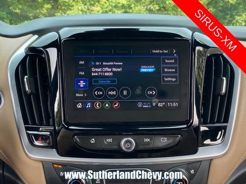 Used 2022 Chevrolet Traverse Premier AWD/4WD image 33