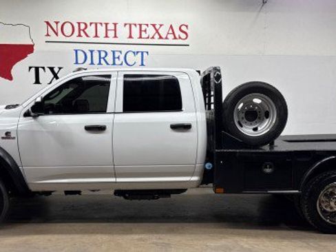 Used 2022 RAM 5500 Tradesman w/ Chrome Appearance Group AWD/4WD image 10