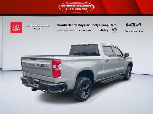 Used 2023 Chevrolet Silverado 1500 LT Trail Boss w/ LPO, Dark Essentials Package image 7
