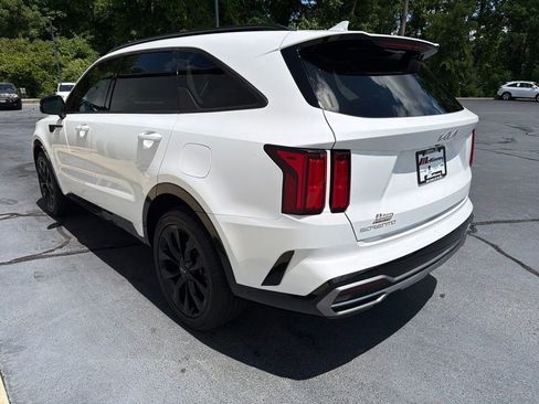 Used 2023 Kia Sorento SX FWD image 12