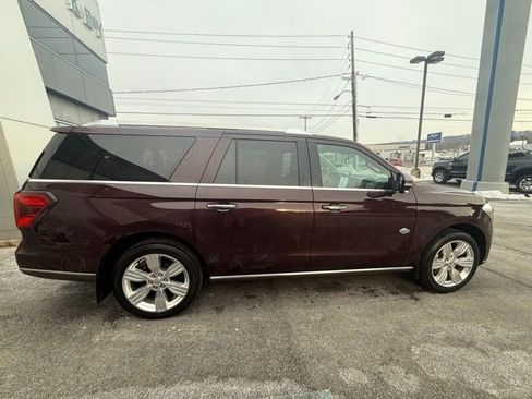 Used 2023 Ford Expedition Max King Ranch image 9