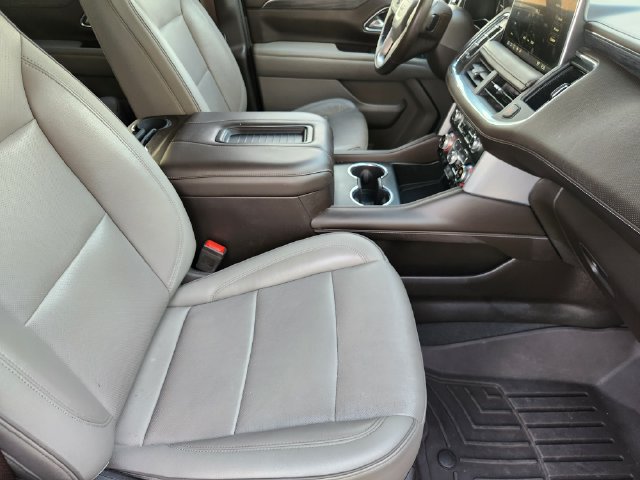 Used 2021 GMC Yukon SLT w/ SLT Luxury Package RWD image 13