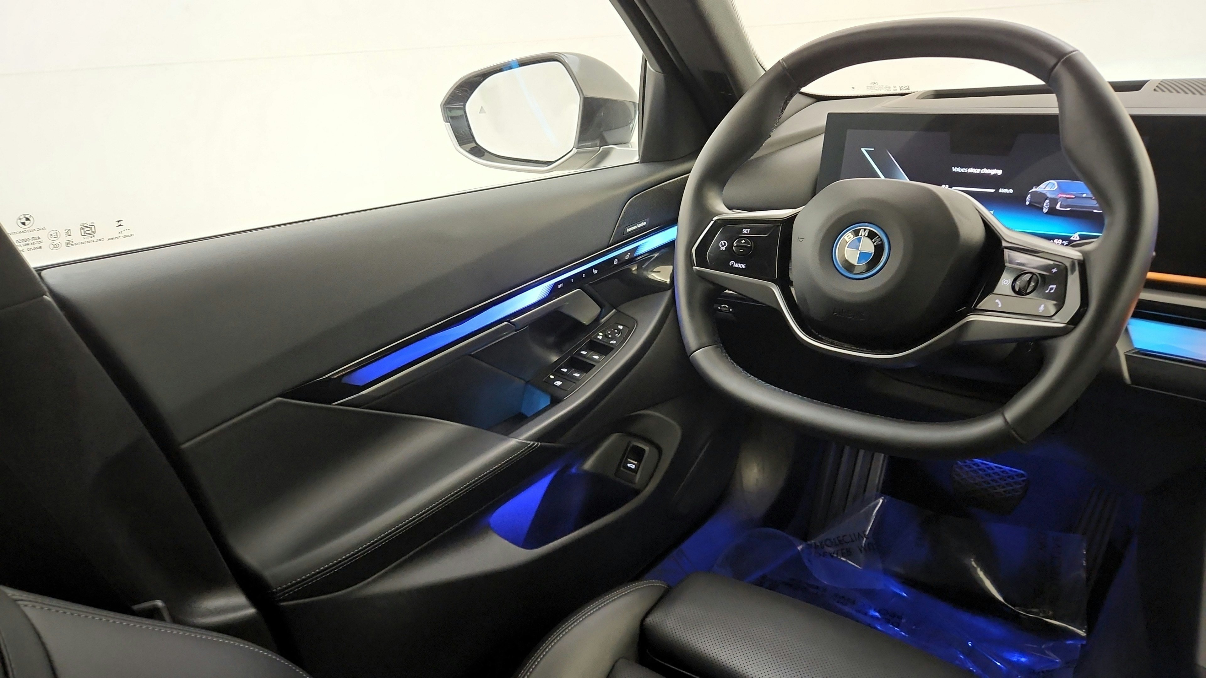 Used 2024 BMW i5 eDrive40i RWD image 25