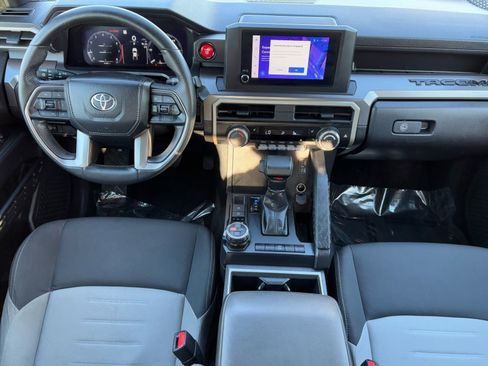Used 2024 Toyota Tacoma TRD Off-Road image 11