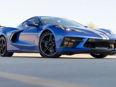 Used 2020 Chevrolet Corvette Stingray Premium Cpe w/ 3LT Preferred Equipment Group RWD image 5