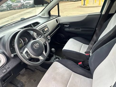 Used 2012 Toyota Yaris LE FWD image 14