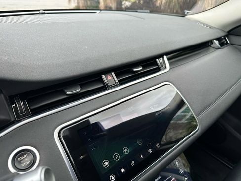 Used 2020 Land Rover Range Rover Evoque S image 25