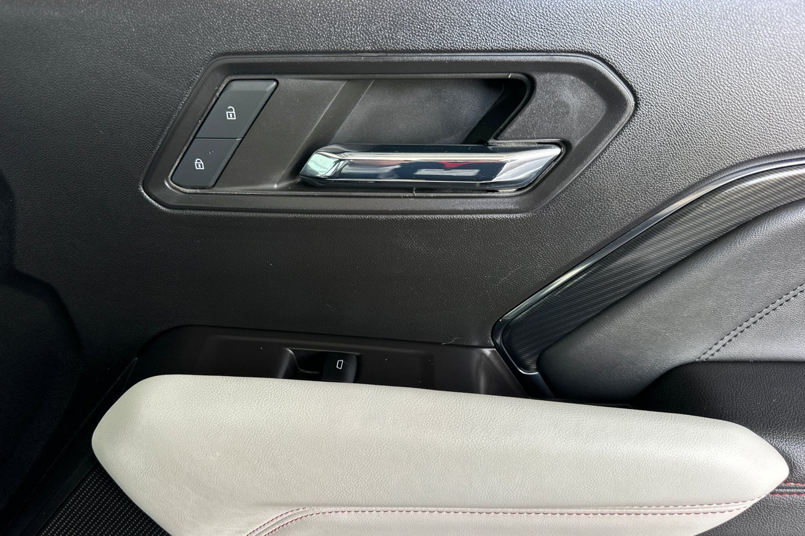 Certified 2024 GMC Canyon AT4X AWD/4WD image 21