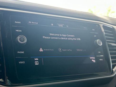 Certified 2021 Volkswagen Atlas SEL R-Line AWD/4WD image 27