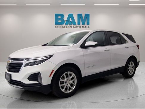 Used 2022 Chevrolet Equinox LT w/ LPO, Floor Liner Package image 3